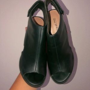 Peep-toed Leather Heels (ROSALEA-96)